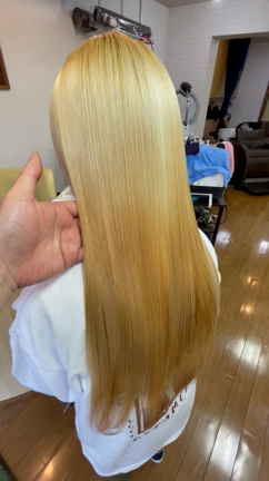 ブリーチ毛に縮毛矯正の記事動画