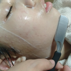 お顔剃りとは？？？の画像