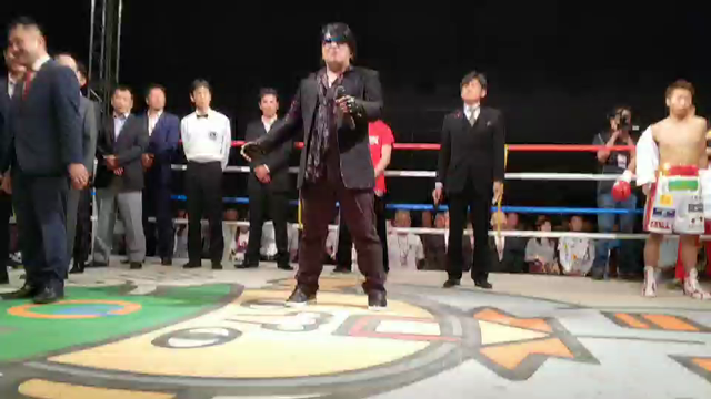 芸人人生最大の緊張❗の記事動画