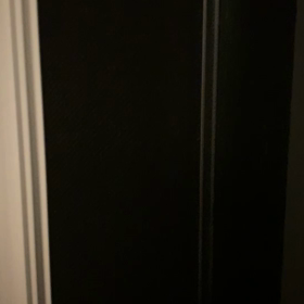 隣からの歌声が気になるtenの画像
