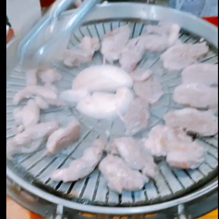 新大久保で珍しい韓国料理！韓国式合鴨料理 専門店 サムスンネの記事動画