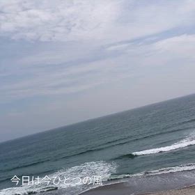 海岸で小山の画像