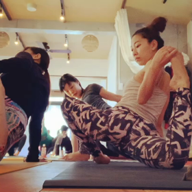 オンラインヨガ　スケジュール　予約開始の画像