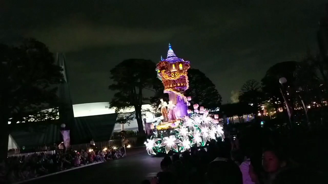ディズニー２日目♡ランドの記事動画