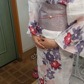 浴衣着付けで華やかに、夏を感じての画像