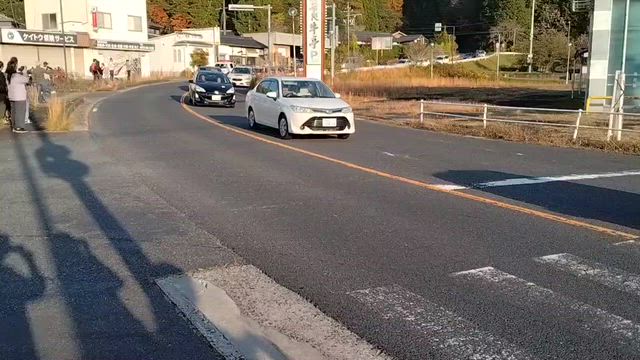 土岐アウトレットの帰りに　ラリー車見たよーの記事動画