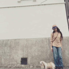 white wallの画像