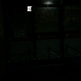 深夜になる閉店？音楽の画像