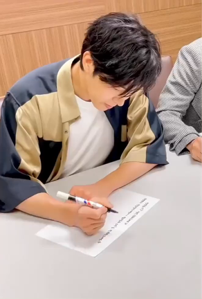 お誕生日メッセージに登場しているユノの記事動画