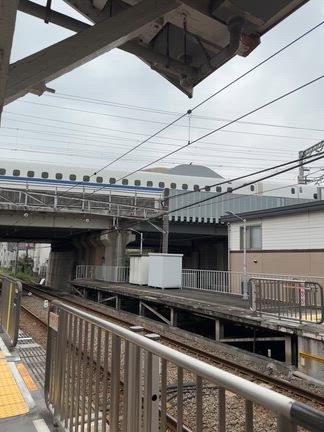 沼部駅からの新幹線と白い長椅子　ひとりDE散歩東急線のソロ活旅⑦の記事動画