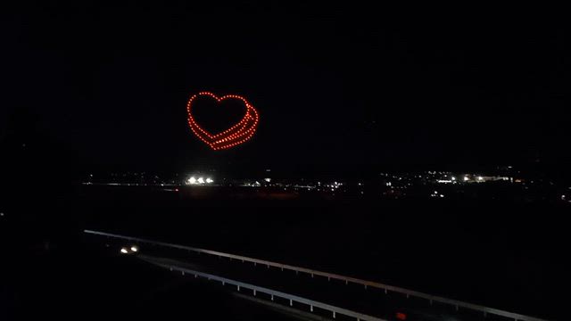 空を見ろ…の記事動画