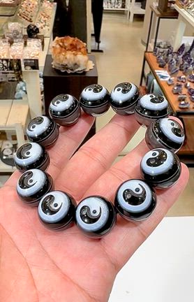 伝説　神の目　最上級　最高峰　天然石　コレクション　天眼石　激レア 楽天市場】天眼石18mm ブレスレット 天然石 パワーストーン 天眼石