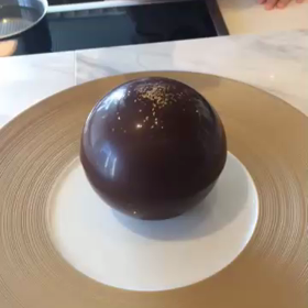 「ピエール・エルメ」でとろけるチョコレートを堪能♡の画像