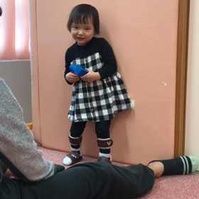 3歳７ヶ月❁壁ありだけど1人で立てた！！の画像