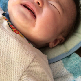 眠いと叫ぶ娘の画像
