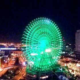 ホテルのバルコニーからいっしょに。の画像