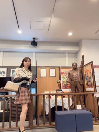 ミニスカ高速ガノタ女子♡の記事動画