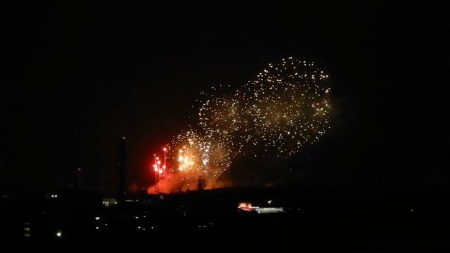 ベランダから西武園花火の記事動画
