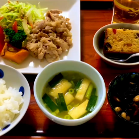 Kim’s kitchenで豚肉定食を食べるの画像