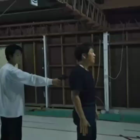 空手を大きく学んでください。の画像