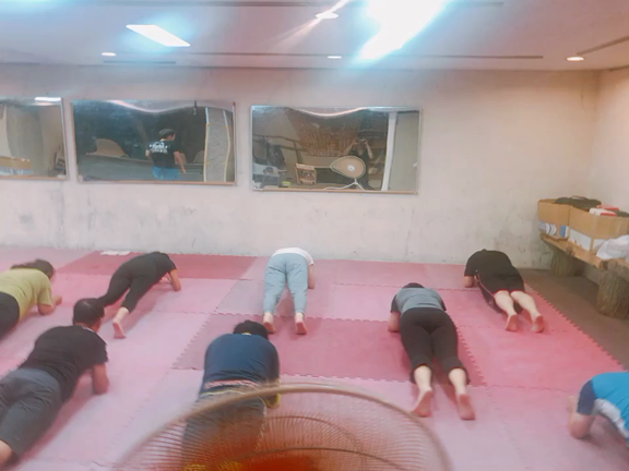 体幹を鍛えよう♪の記事動画
