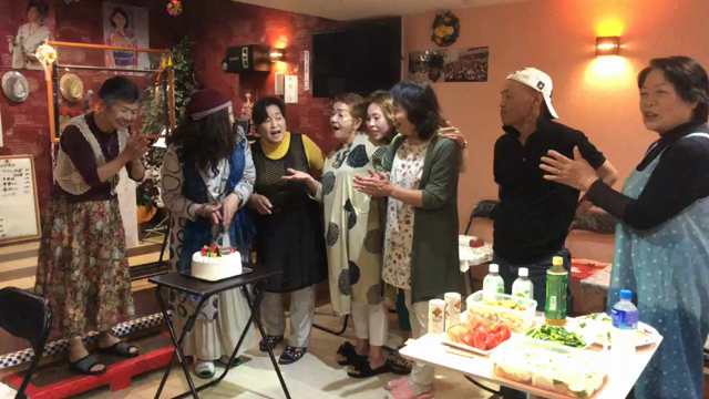 誕生日前祝いの記事動画