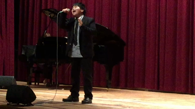 「ボランティアフェスティバル」ミニライブの記事動画