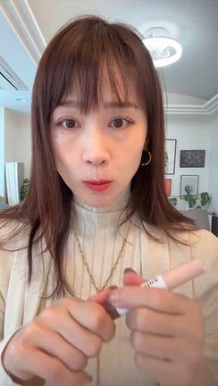 アラフィフのメイク事情の記事動画