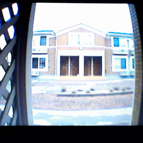 人がいてズリズリ歩きやめた女と女性と挨拶できない  安江真の画像