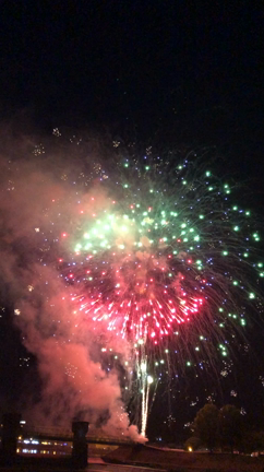 星降る最後の花火の記事動画