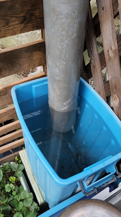 庭の水まき用に！自作の雨水貯水装置をDIYの記事動画