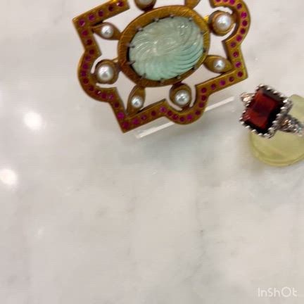 アキオ モリ：手作り蒔絵アクセサリーさんのプロフィールページ