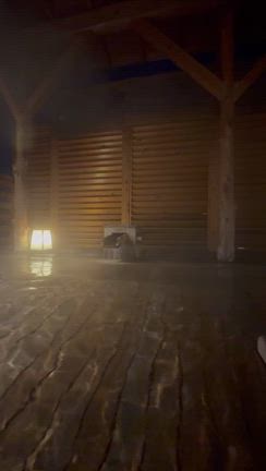 朝から露天風呂の記事動画