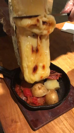 スイス料理のラクレット！臭いけど美味しんだなーの記事動画