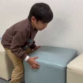 何かを考えながら…の画像