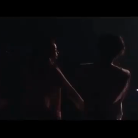 FULL MOONの画像