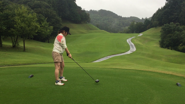 谷中ゴルフデビューの記事動画