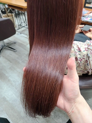 Moist straight styling x salmon pink ♪の記事動画