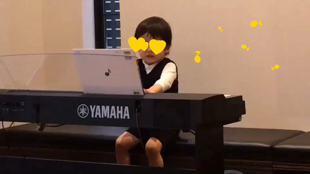 作曲中の記事動画
