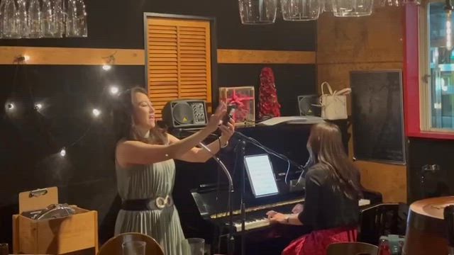 友人シンガーとハモってみたの記事動画