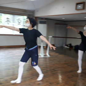 大人バレエ出演者の画像
