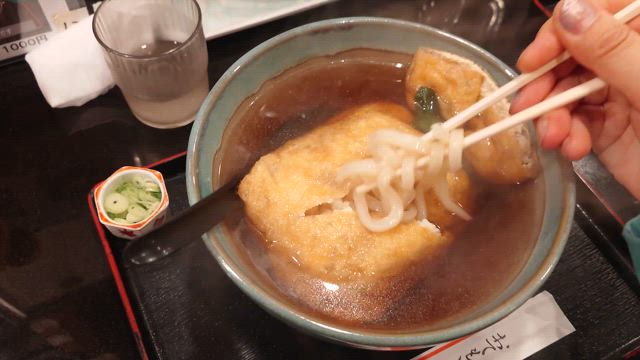 奈良で大人気！大きなお揚げに入ったおうどんが楽しめる麺闘庵の記事動画
