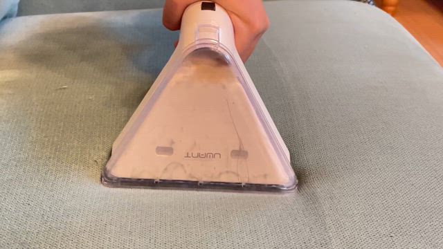 汚すぎるソファどこまで綺麗になる⁉️の記事動画