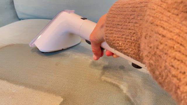 汚すぎるソファどこまで綺麗になる⁉️の記事動画