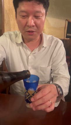 12年以上前からの活動仲間の竹尾さんと乾杯の記事動画