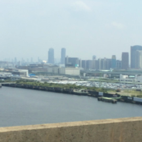 車窓 USJの画像