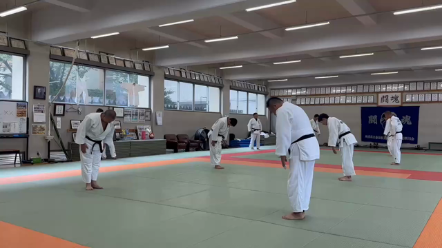 上尾東高校OB・榎本敦士さん御一家、来校！の記事動画