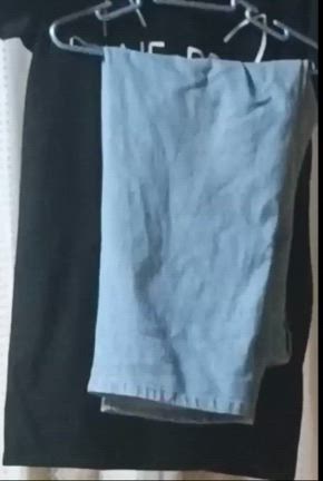 先程、アタシが衣類に手をかざして衣類は揺れるのかして欲しいと言われましての記事動画