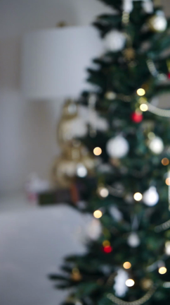 今年のクリスマスツリーと、好きなクリスマスソングの記事動画