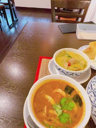 心までほぐれるタイの味｜南船場「タワンタイ」のグリーンカレーの記事動画